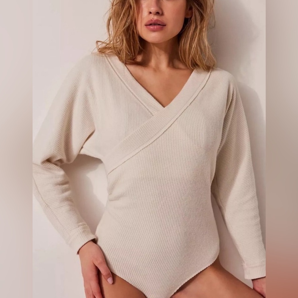 Free People lovin this feeling top $35 new